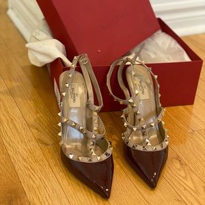 Valentino Garavani rock stud leather patent ankle come with box and dust bag